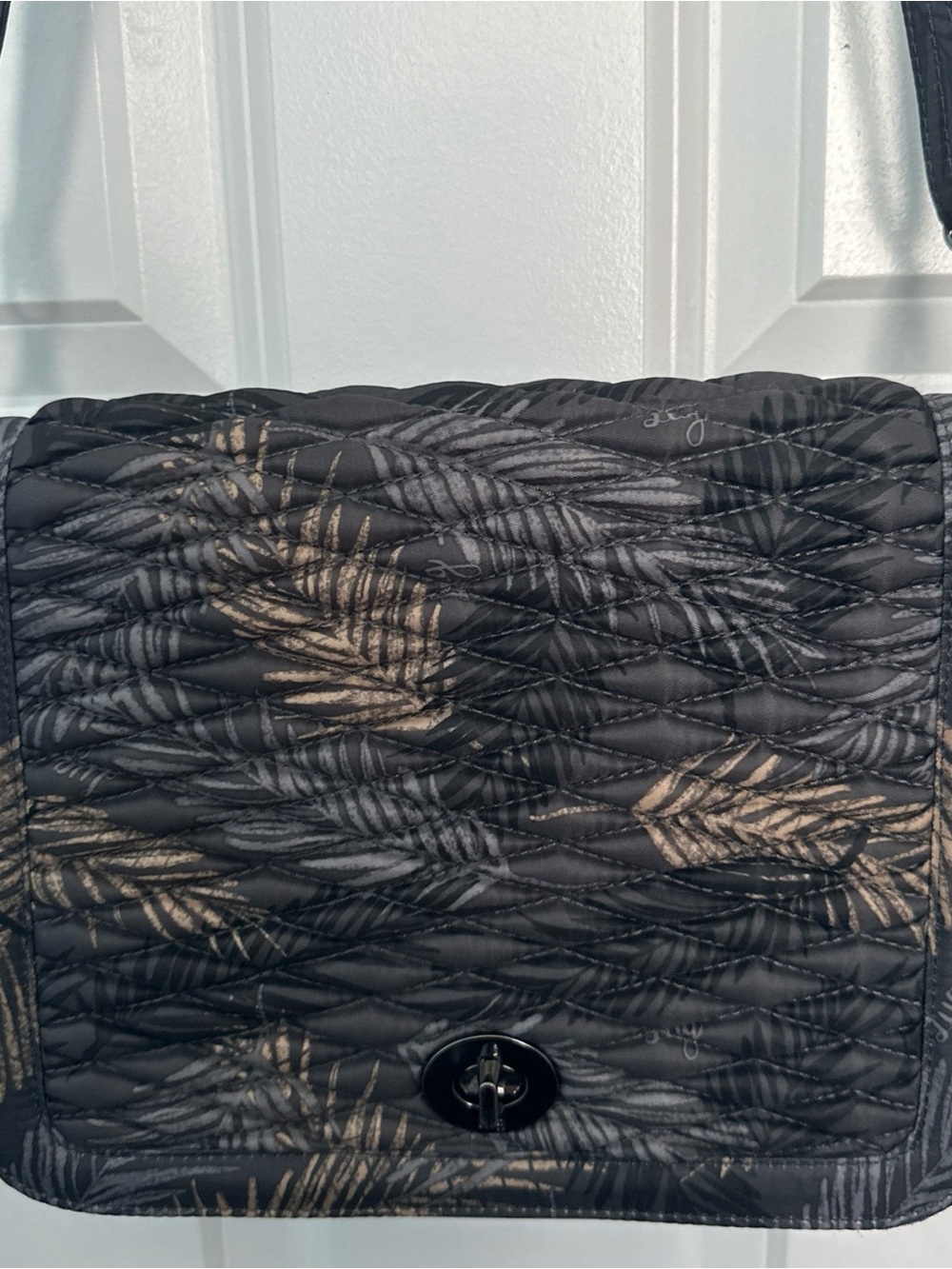 Lug Presto Diamond Quilted Crossbody Bag Gray Beige Black Adjustable Strap